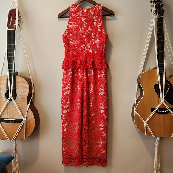 Si-jay Peplum Lace Sheath Cocktail Dress in Blood Orange - Picture 3 of 6